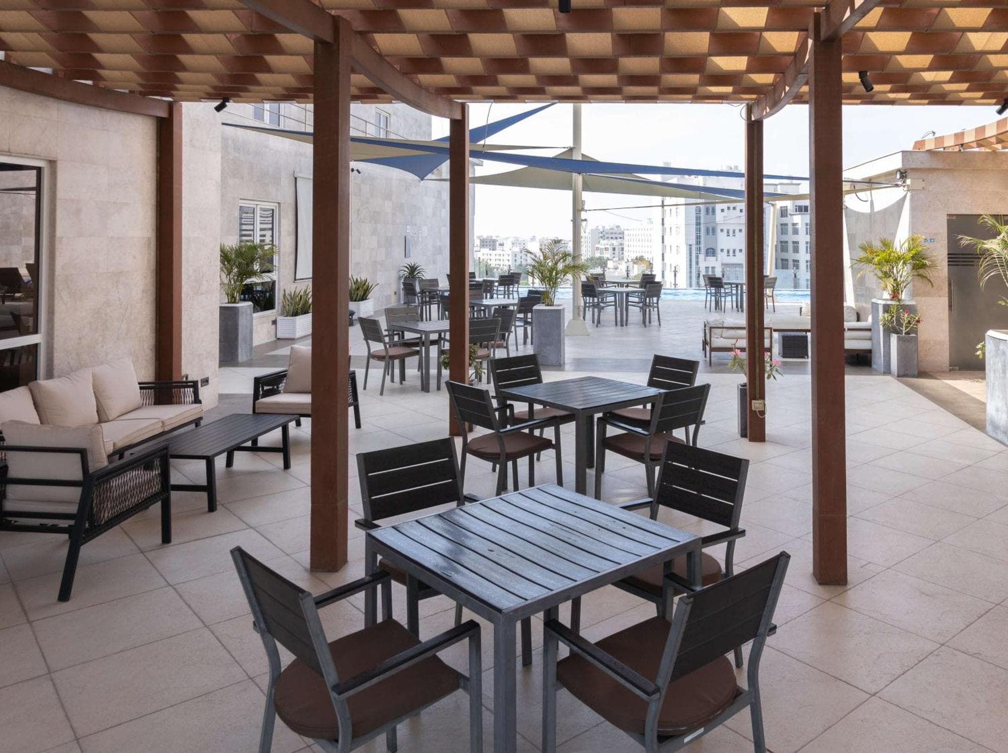 Radisson Hotel Muscat Panorama, 