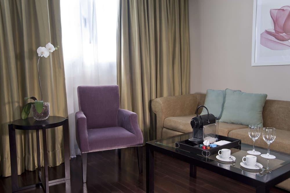 NH 9 de Julio ou Similar, Room