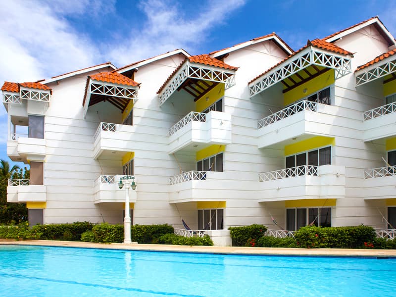 Las Americas Casa de Playa, PIS