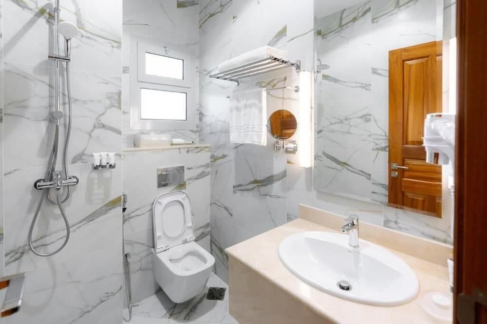 Damask Resort, Bathroom