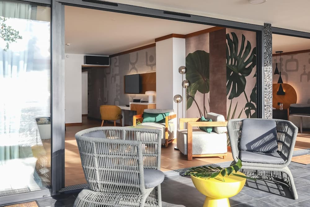 Le Tahiti by Pearl Resorts, Terrace/patio