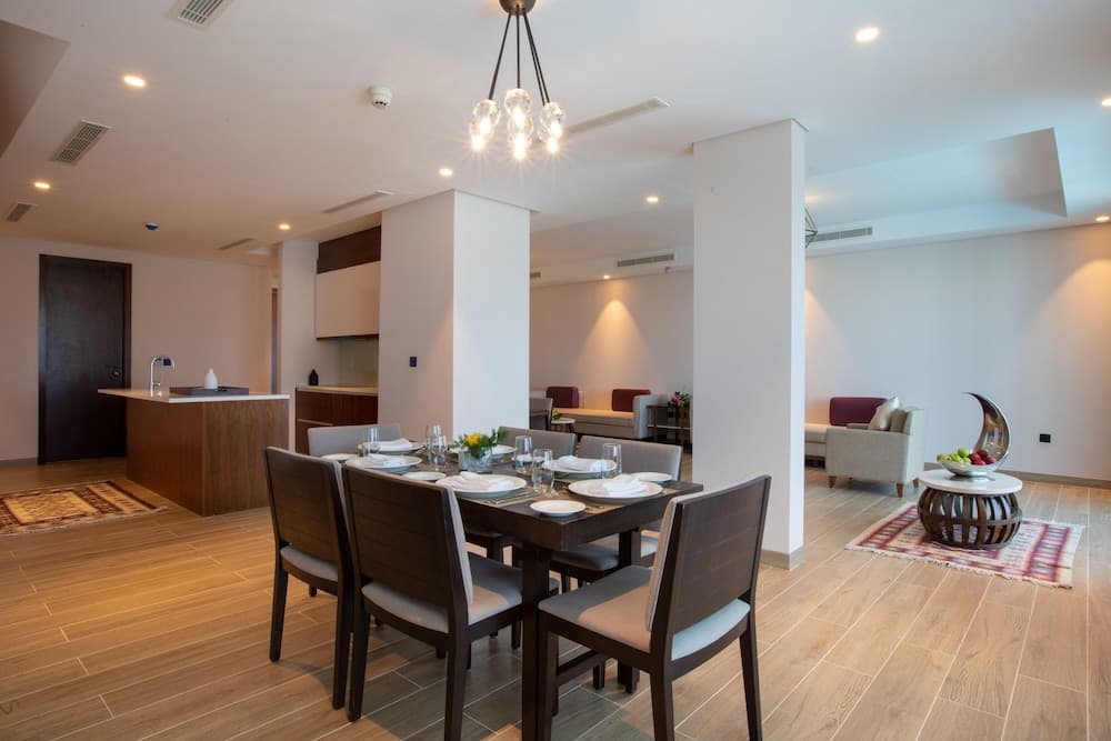 Millennium Resort Salalah, Restaurant