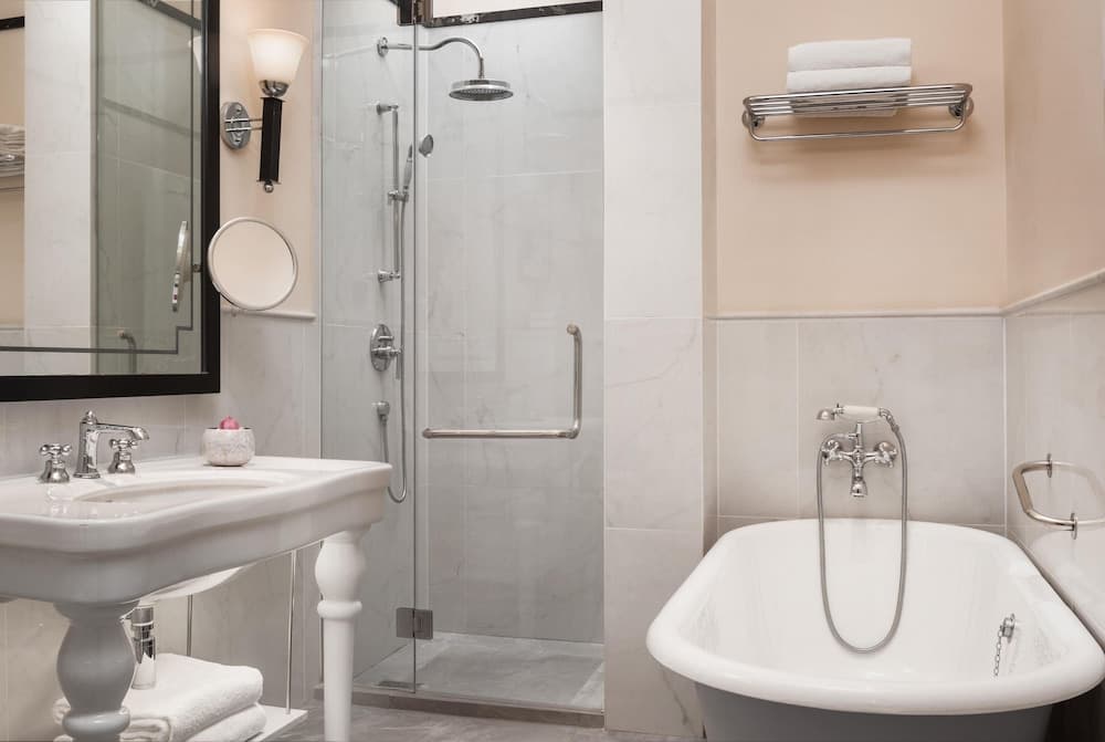 Raffles Grand Hotel d'Angkor, Room