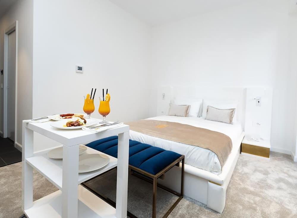 Hotel Habitat Tirana 4*, Room