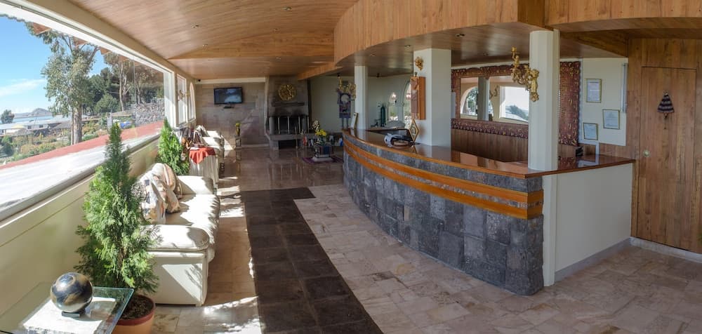 Taypikala Hotel Lago, Interior entrance