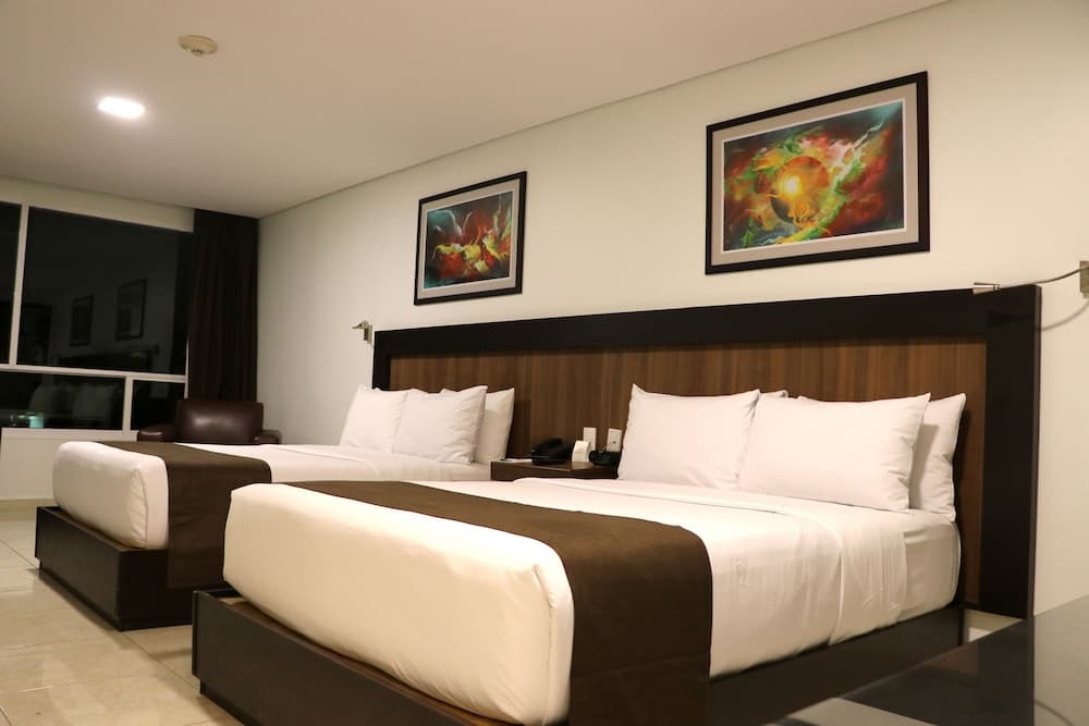 *Hotel & Suites PF, Room