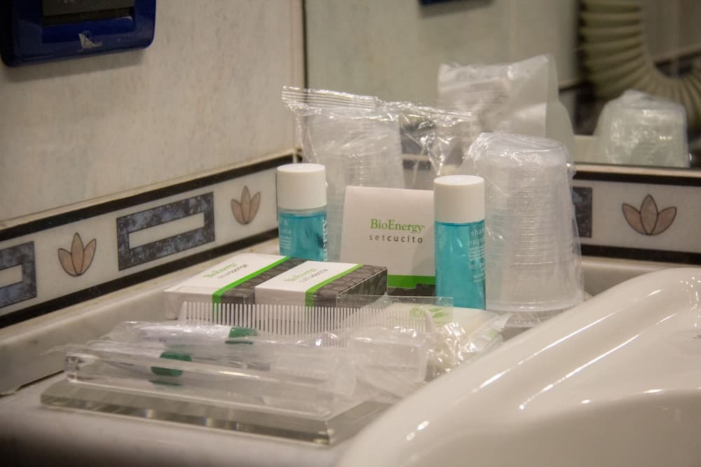 Pacific Hotel Fortino , Bathroom amenities