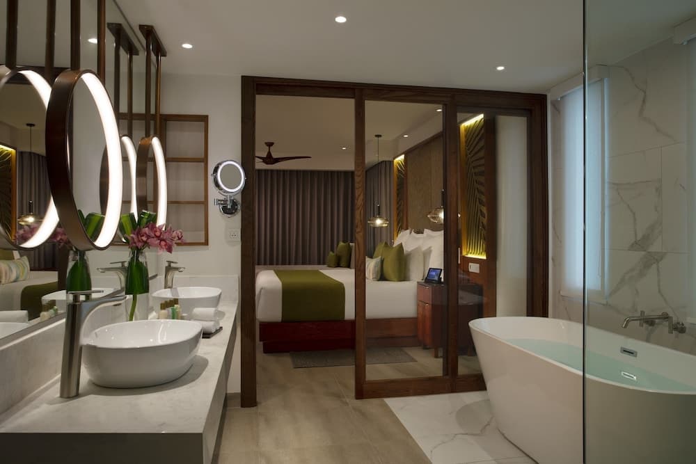 Dreams Macao Beach Punta Cana - All Inclusive, Bathroom