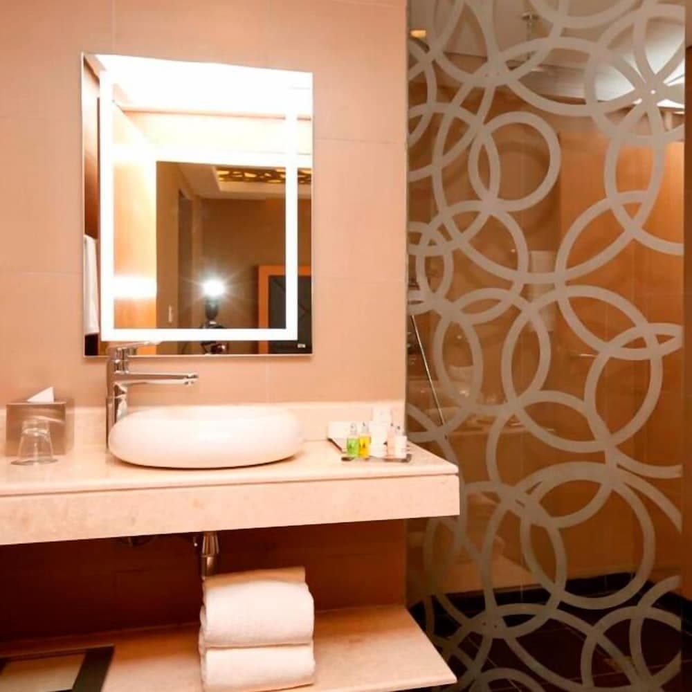 Grand Plaza Hotel - Gulf Riyadh, Bathroom