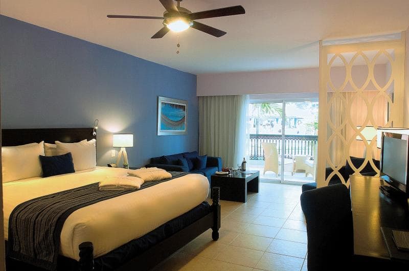 Ocean Blue & Sand Hotel by H10 Hotels, 