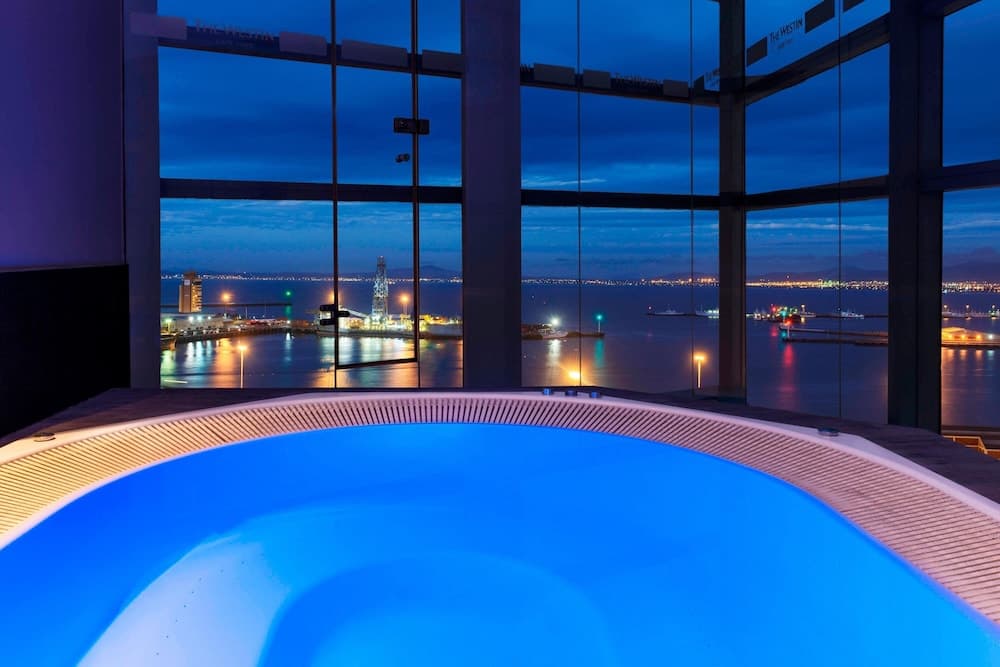The Westin Cape Town, Pool