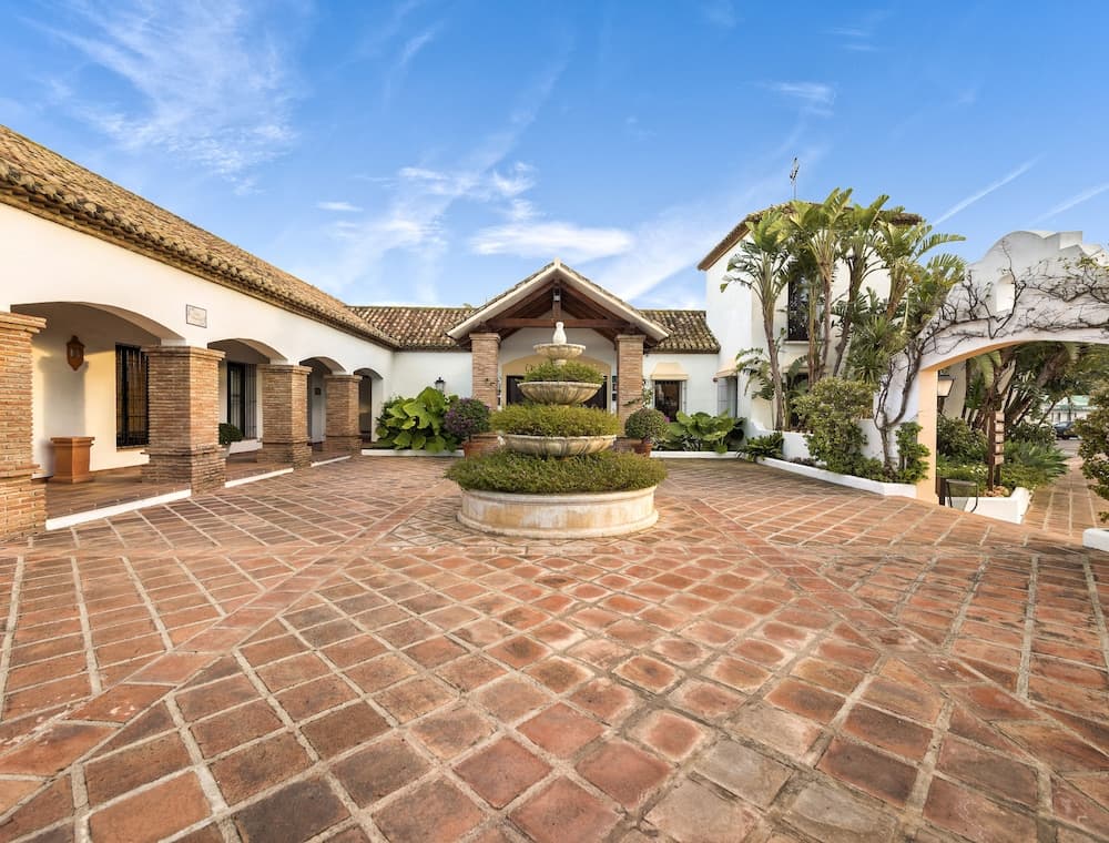 La Cala Resort, Courtyard