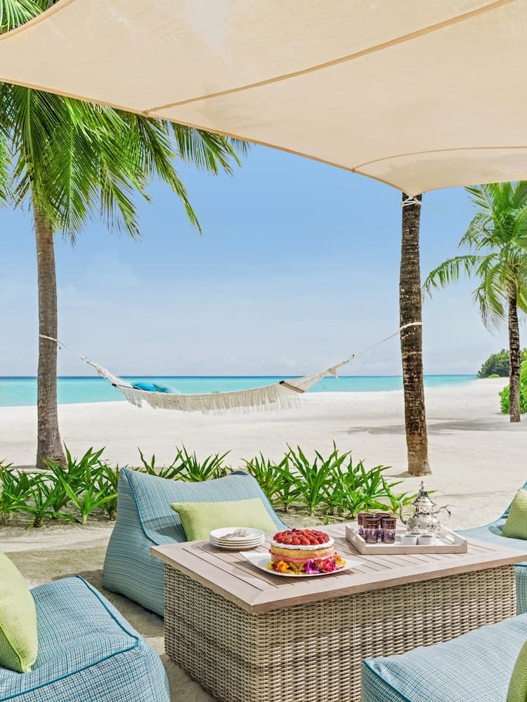 One&Only Reethi Rah, Living Area