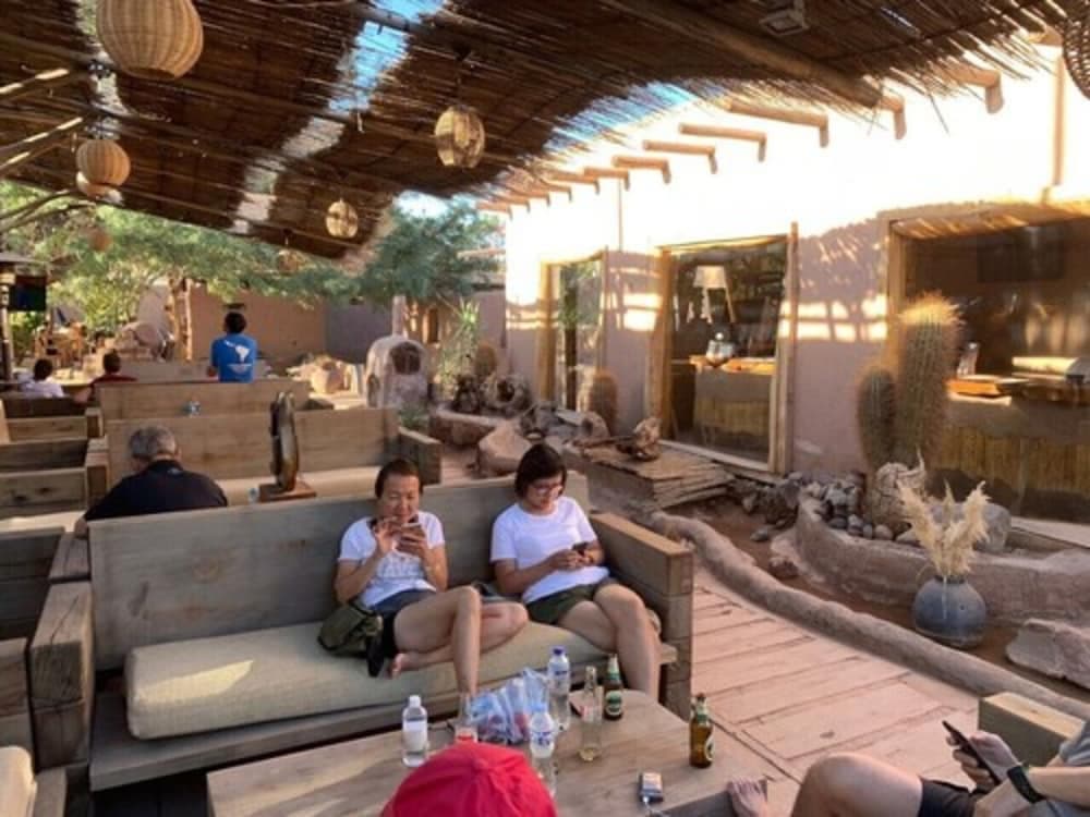 Don Raúl, Property Entrance