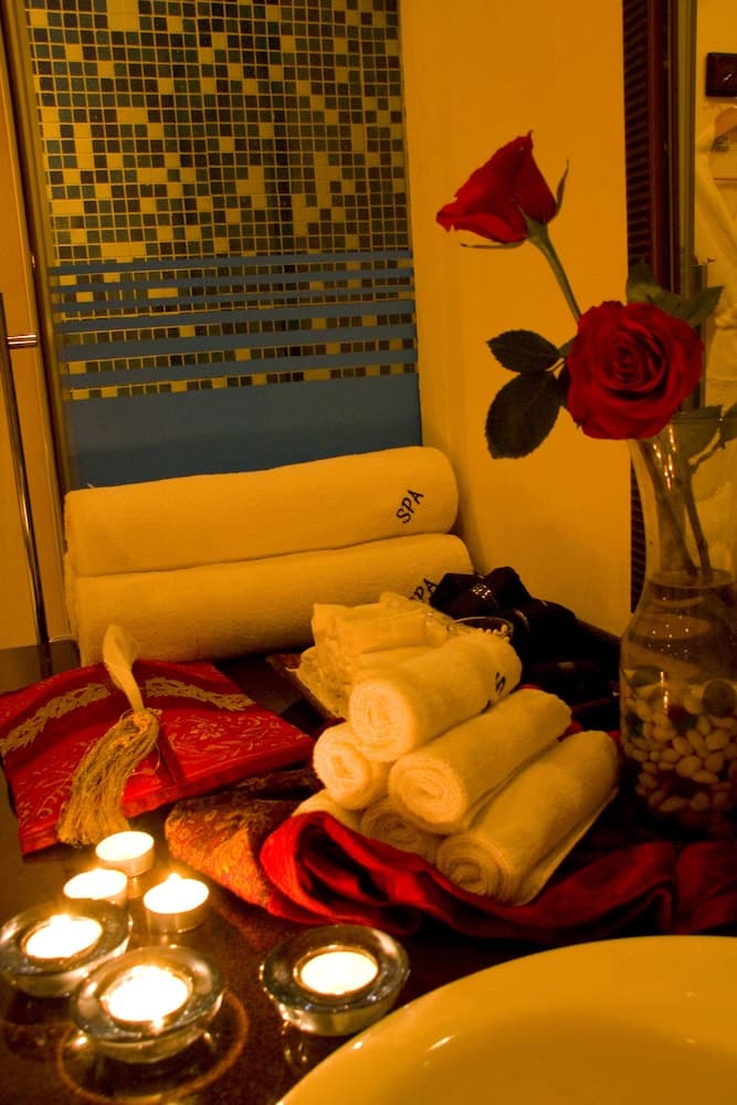 Arabian Courtyard Hotel & Spa, Spa treatment