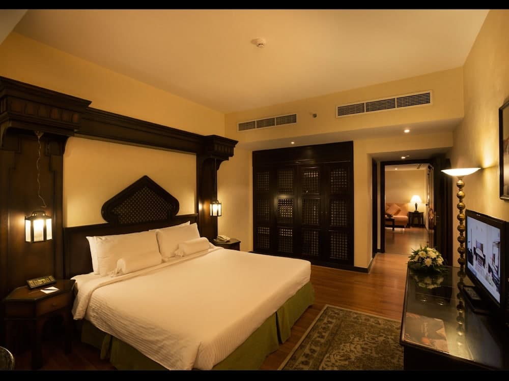 Arabian Courtyard Hotel & Spa, Room