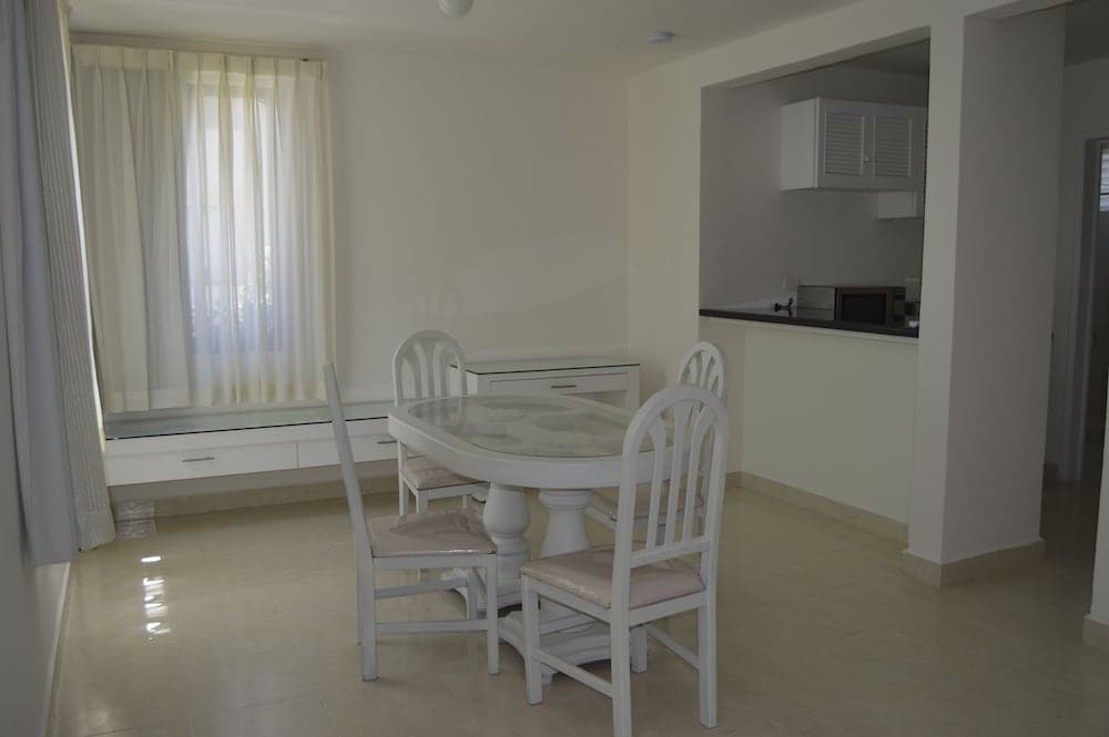 All Ritmo Cancun Resort & Water Park - All Inclusive [EXCLUSIVO BLOQUEOS], Living area