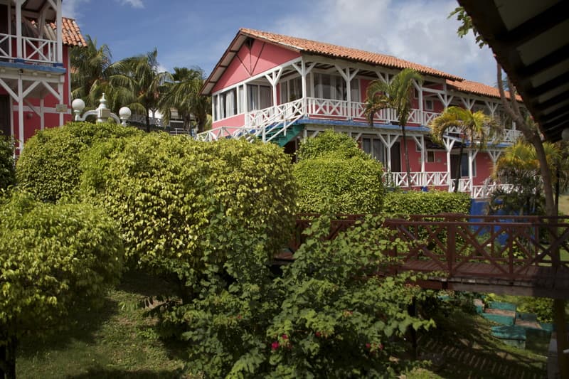 Sol Caribe Campo, GEN