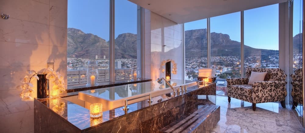 Taj Cape Town, Bathroom