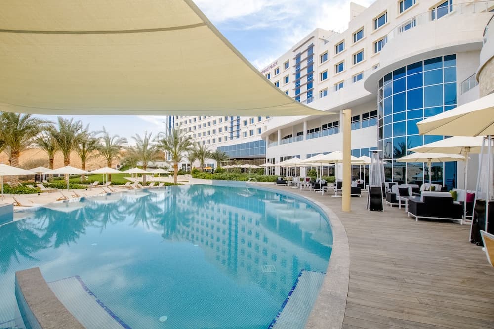 Crowne Plaza Muscat OCEC, an IHG Hotel, Pool