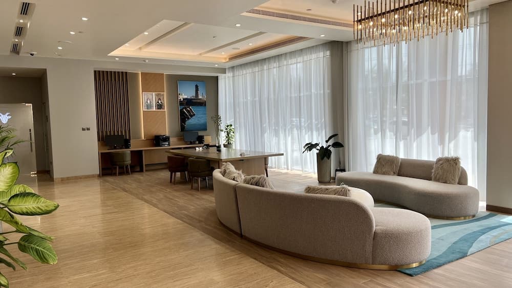 Citadines Al Ghubrah Muscat, Lobby sitting area