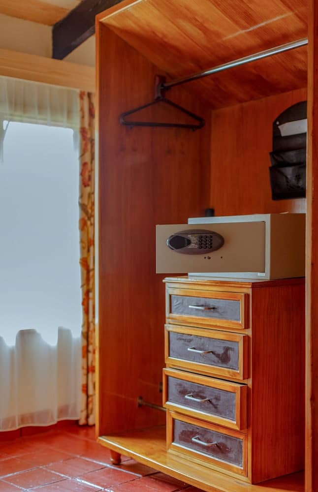 Sarova Mara Game Camp, 