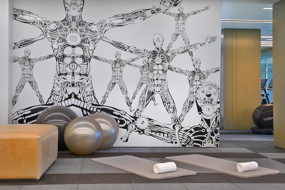 W Muscat, Property amenity