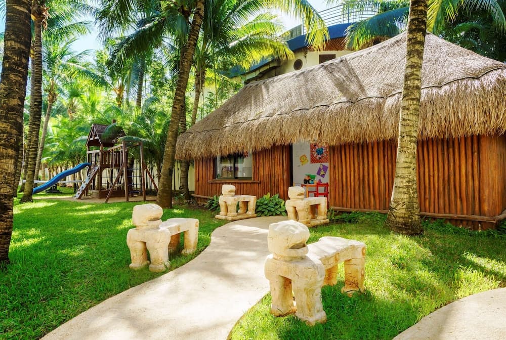 The Reef Coco Beach Resort & Spa- Optional All Inclusive, Day care