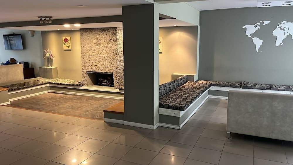 Hotel Internacional, Living area