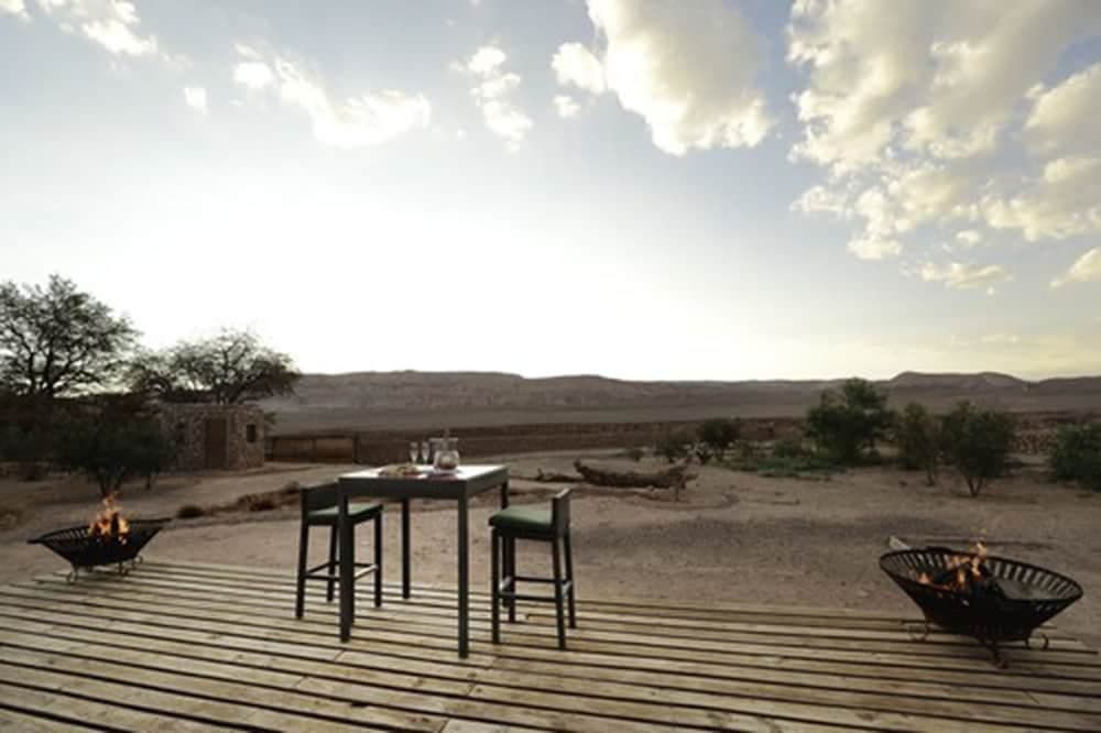 Cumbres San Pedro de Atacama, Exterior