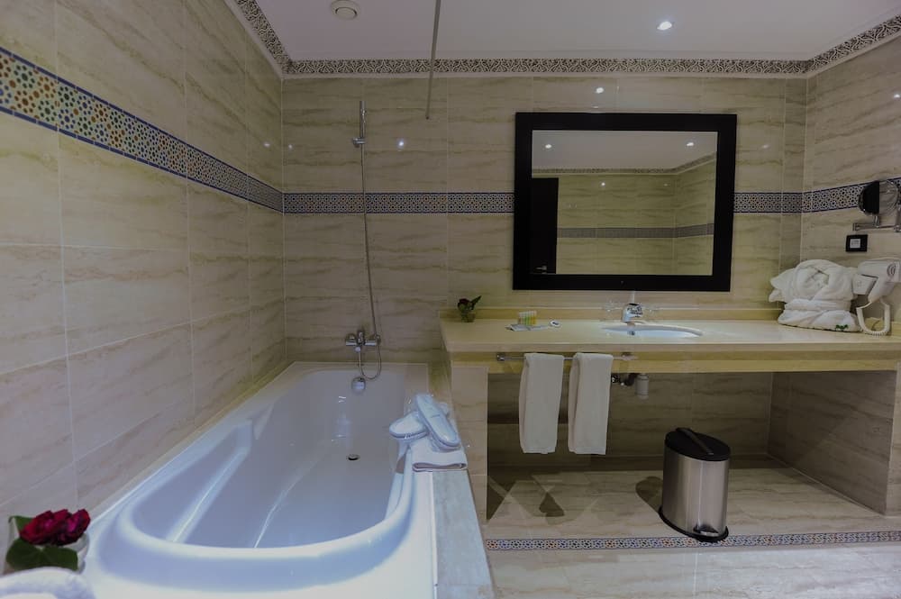 Hotel Riad Ennakhil & Spa 5 (DWO Marrakech Ennakhil), Room