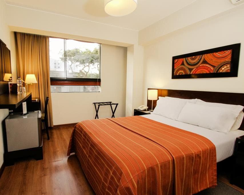 Los Girasoles Hotel , 