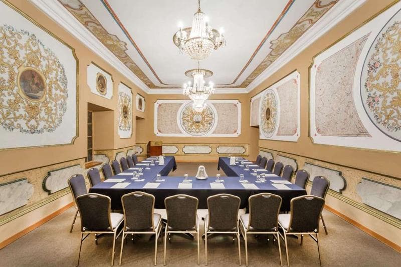 Costa del Sol Ramada Cusco, GEN