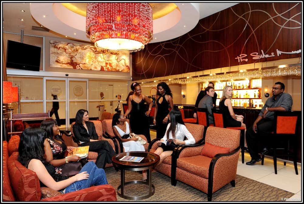 Peermont Mondior At Emperors Palace, Bar (on property)