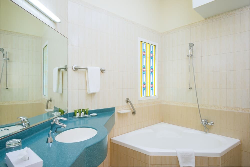 Masira Island Resort, Bathroom