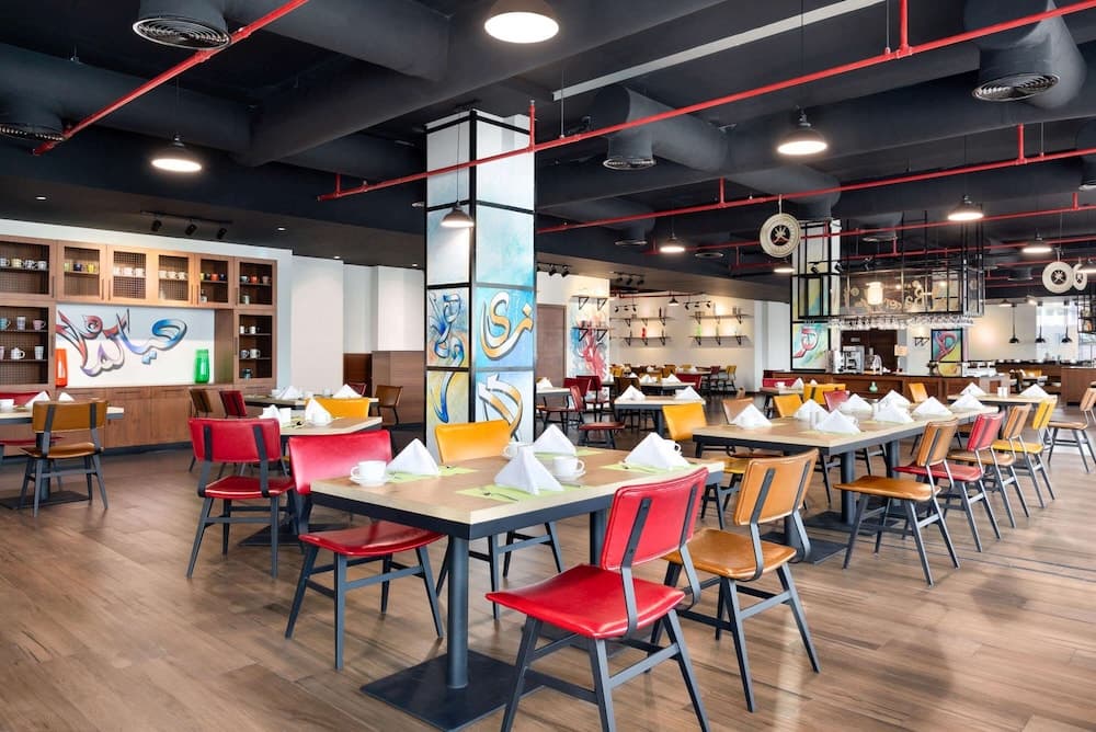 Wyndham Garden Muscat Al Khuwair, Breakfast area