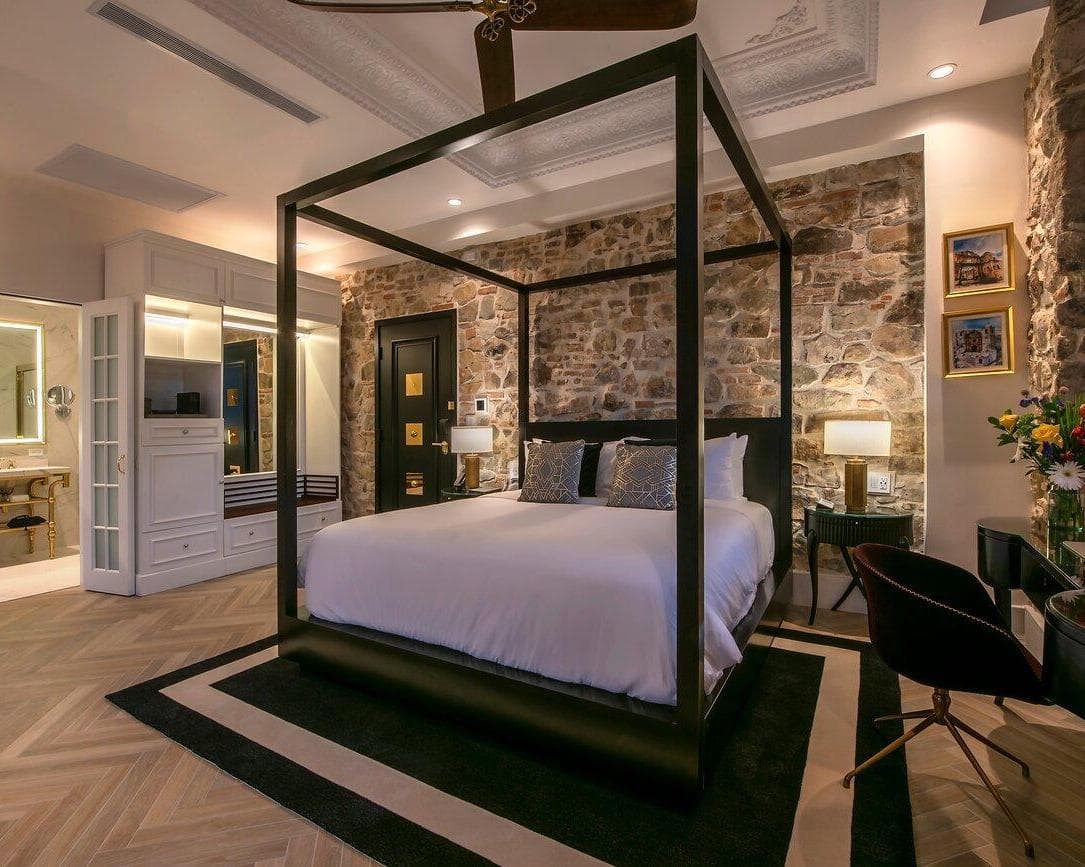 HOTEL LA COMPAÑIA  , 