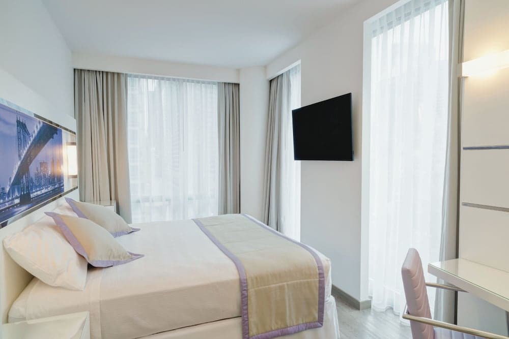 Hotel Riu Plaza New York Times Square, Room