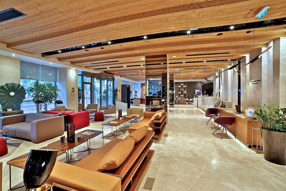 Dosso Dossi Hotels & Spa Downtown, Lobby Lounge