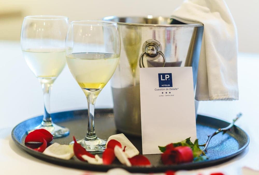 Hotel LP Columbus, Restaurant