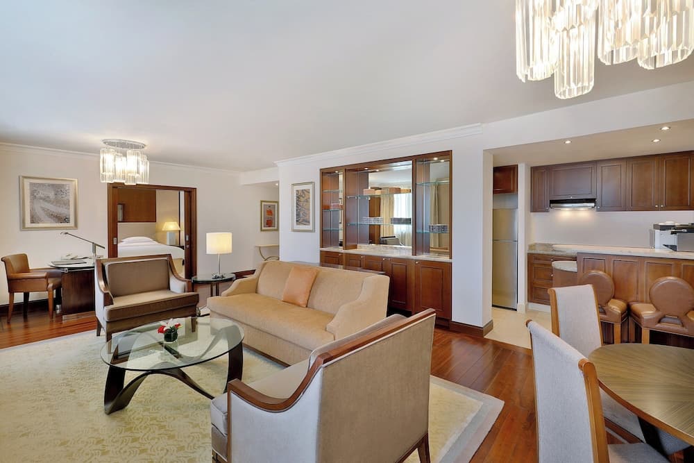 Sheraton Oman Hotel, Room