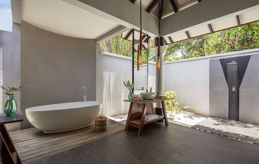NH Collection Maldives Havodda Resort 2025 - GATTINONI, Bathroom