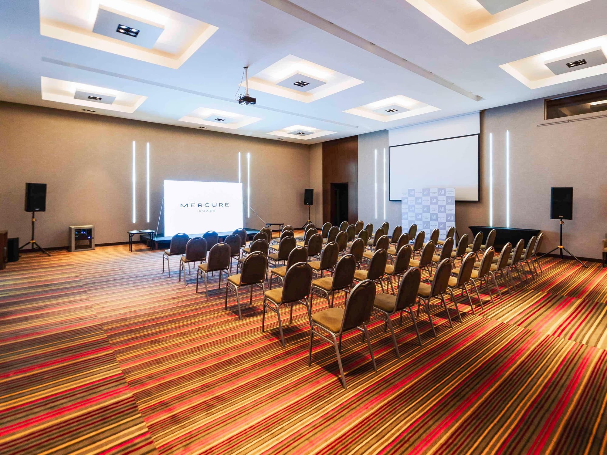 Mercure Iguazu Hotel Iru, Conferences