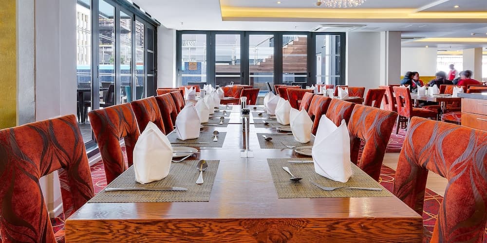 Cresta Grande Cape Town, Restaurant