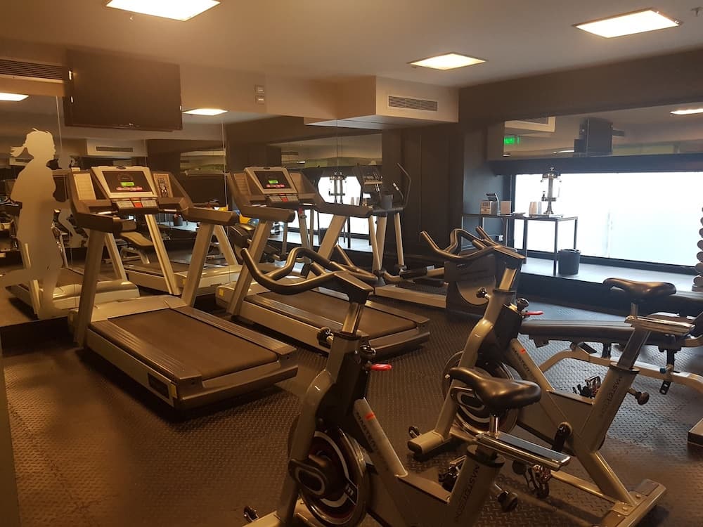Savoy Hotel, Gimnasio