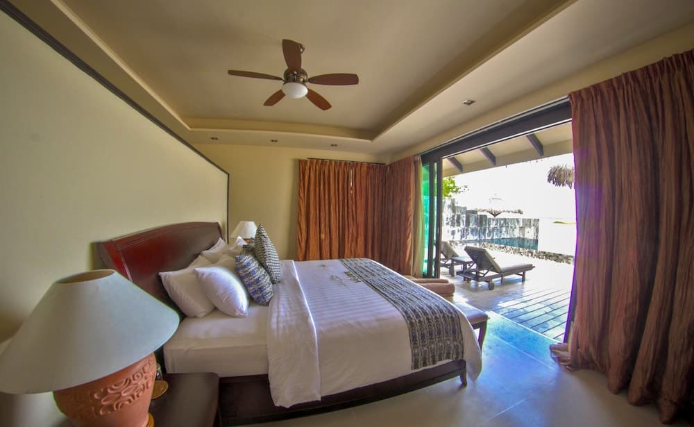 Kihaa Maldives - Trasferimenti Volo Domestico + Barca Veloce Inclusi - Airone Selection, Room