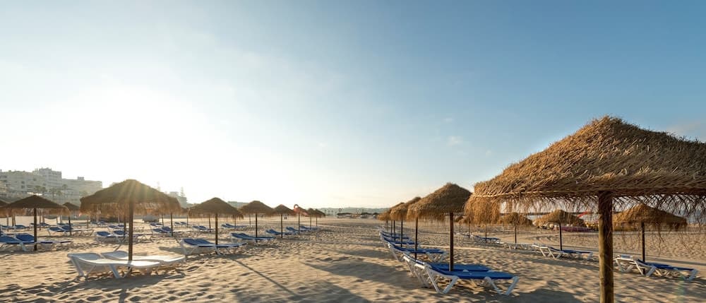 Hotel Algarve Casino, Beach