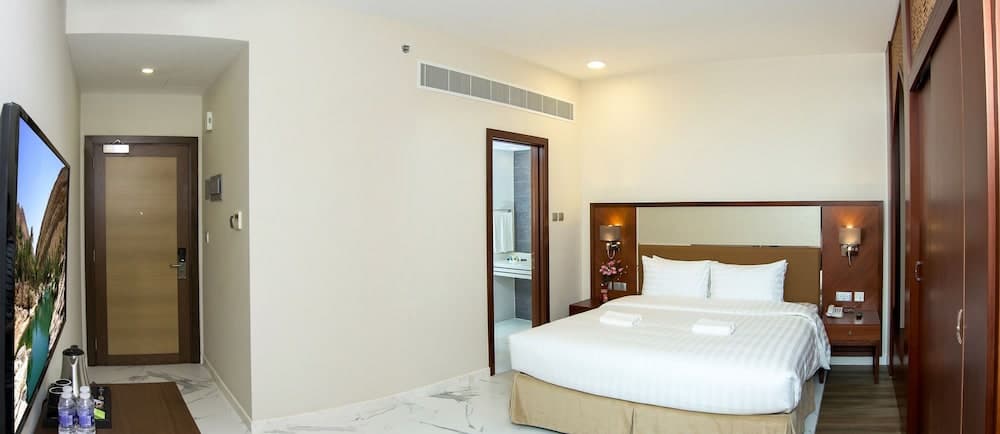 Muscat Gate Hotel, Room