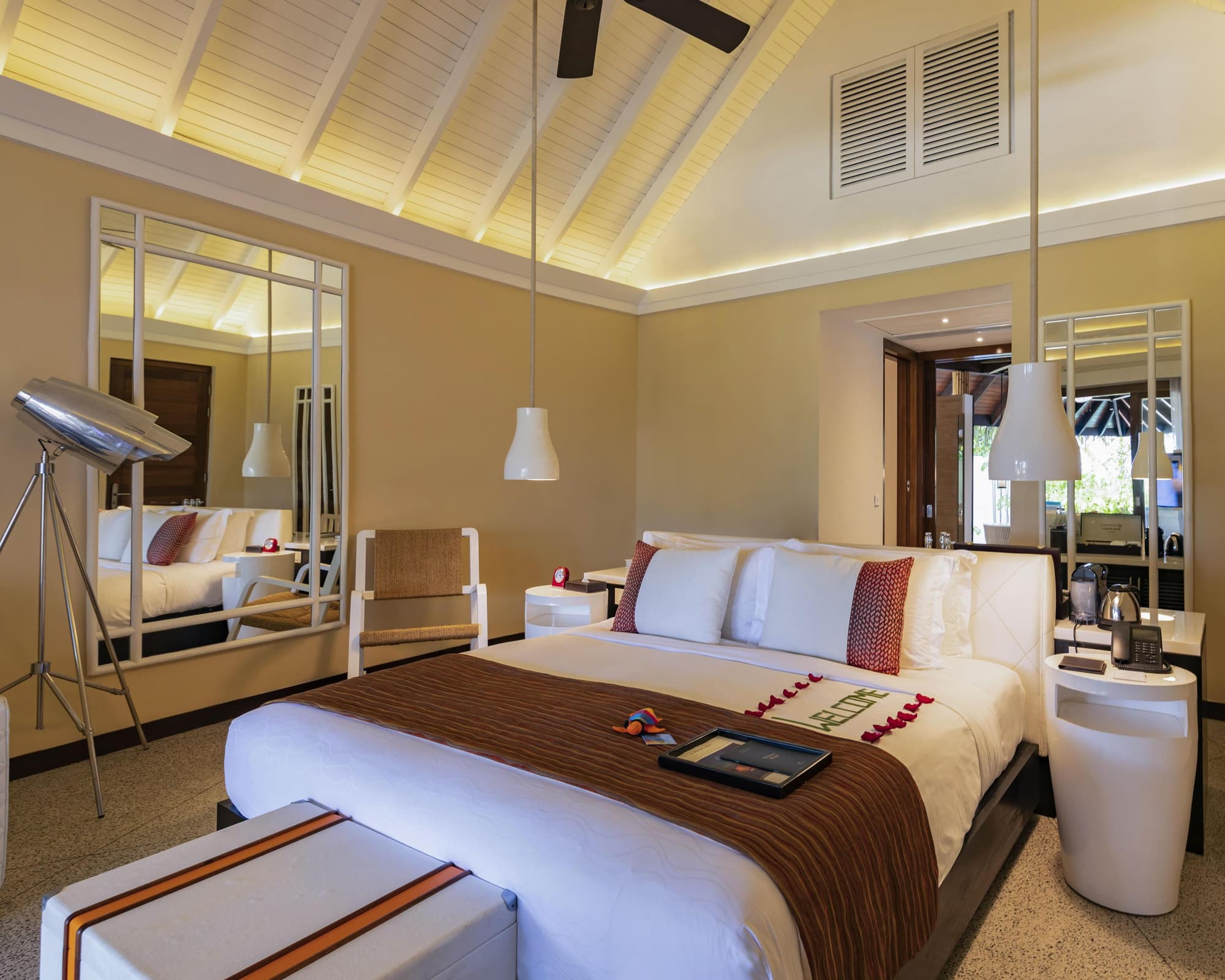 Constance Halaveli Maldives - Transfer in Idrovolante INCLUSO - Airone Selection, 