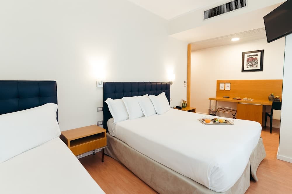 Hotel Excelsior Bari, Room